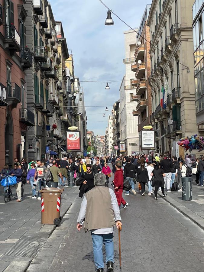 O'Vascetiello Apartment Napoli Bagian luar foto