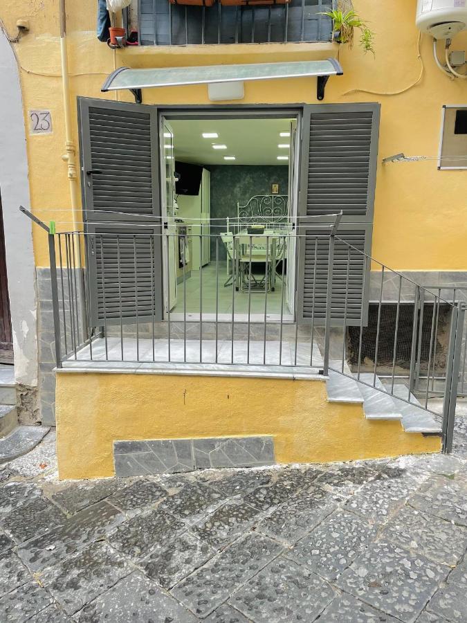 O'Vascetiello Apartment Napoli Bagian luar foto